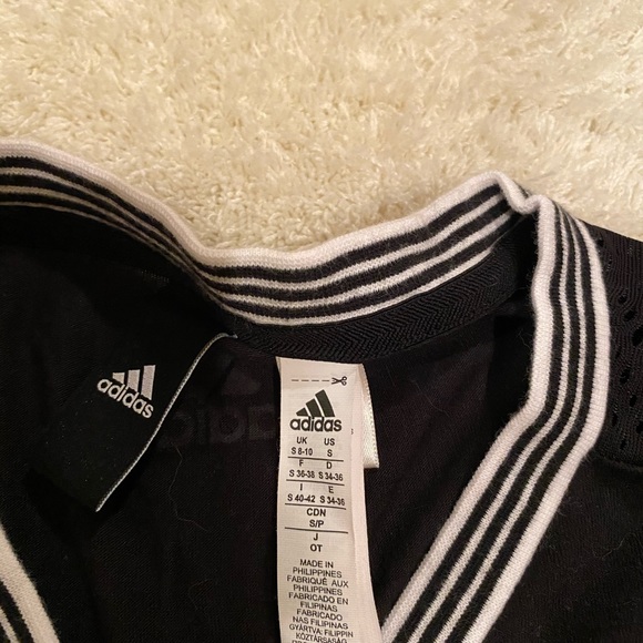 Adidas workout shirt - Picture 3 of 3